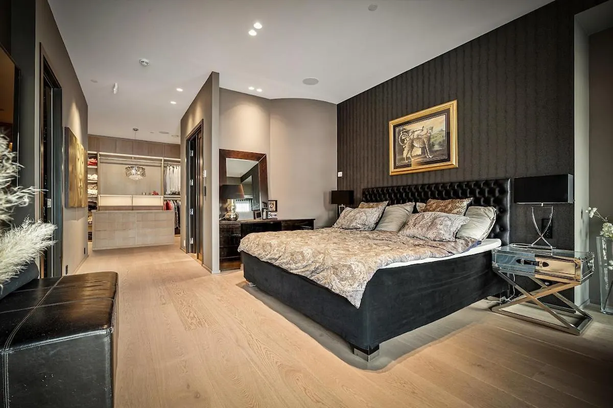 Exclusive Penthouse With Bryggen Views I Must See Bergen Norwegia